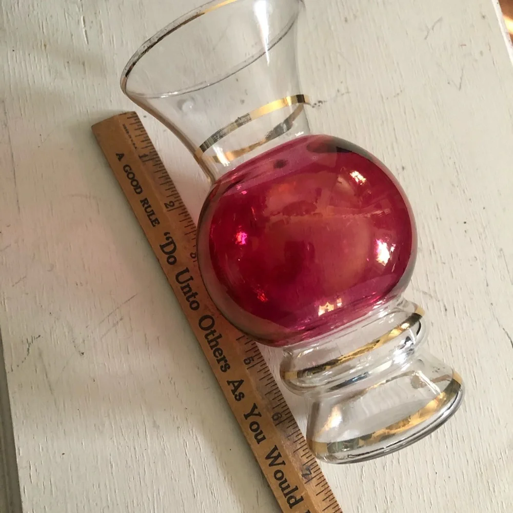 Vintage Rose Glass Vase - Picture 6 of 7